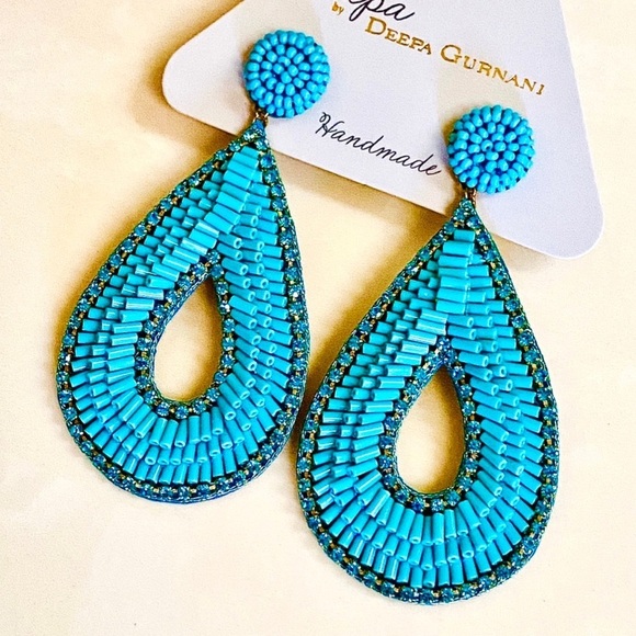 🌟 HOST PICK 🌟 Like New Anthropologie Deepa Gurnani Turquoise Hoop Chande… - Picture 9 of 15